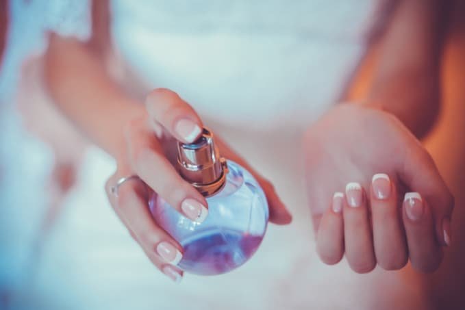 هل العطر يبطل الصيام