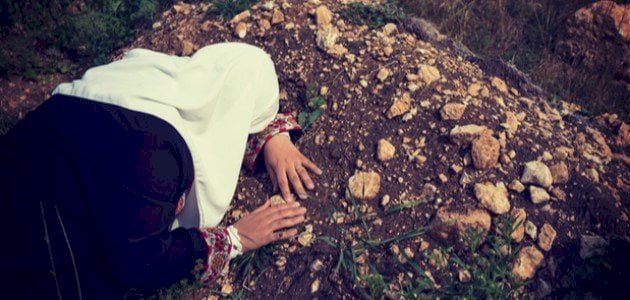 حكم زيارة القبور للنساء