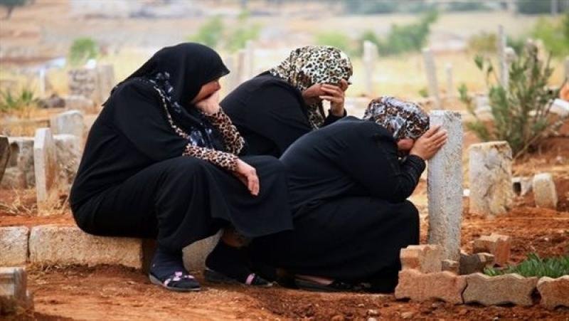 حكم زيارة القبور للنساء