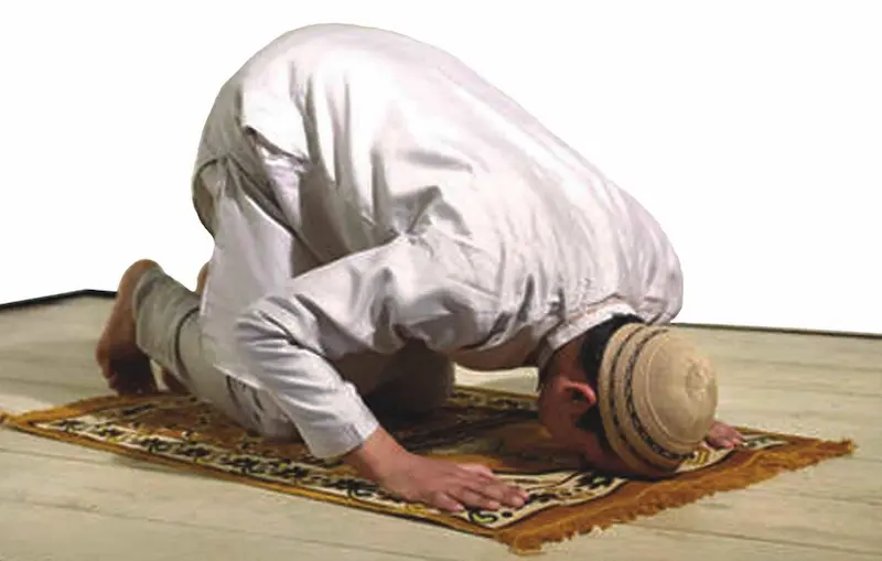 مقارنة بين أحكام الصلاة في المذاهب الأربعة .. وجوه التوافق والاختلاف