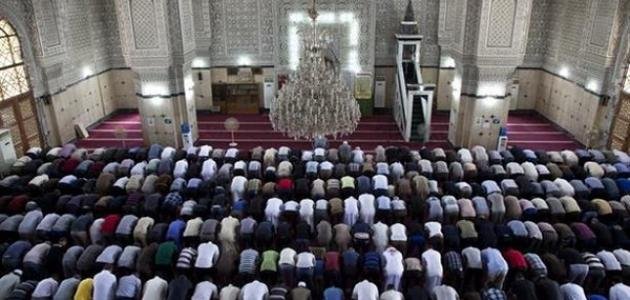 أحكام الصلاة الجماعية