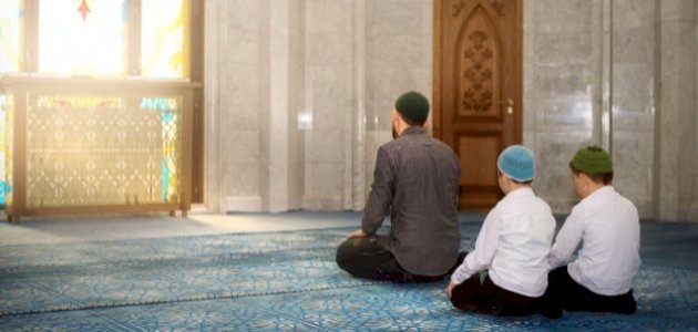 أحكام الصلاة الجماعية