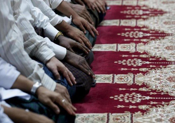 ستر العورة في الصلاة