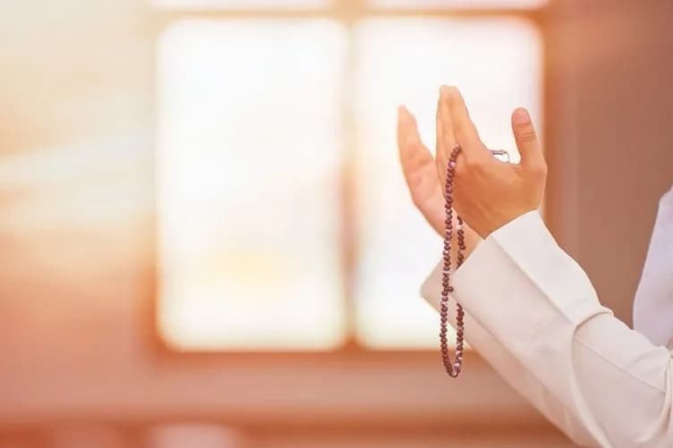 العلاقة بين الطهارة والعبادة