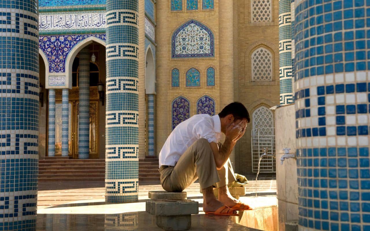 أحكام وآداب الوضوء